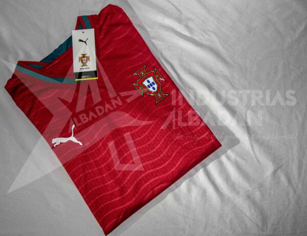 Vista doblada camiseta selección Portugal